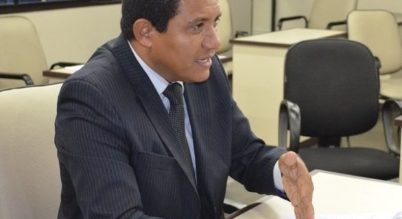 Júlio Cezar ganha “justa causa” contra perseguição do PSDB