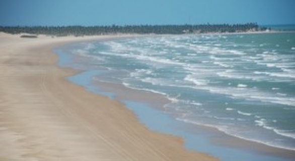 Praias alagoanas apresentam 12 trechos impróprios para banho de mar