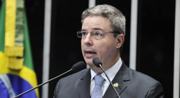 Anastasia é eleito relator do processo de impeachment de Dilma no Senado