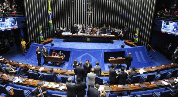 Dilma ou Temer? Os 3 senadores de Alagoas estão indecisos na votação final do impeachment