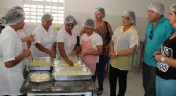 Agricultoras de Água Branca participam de intercâmbio produtivo em Arapiraca