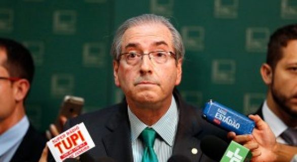 Em entrevista coletiva, Cunha diz que está tendo direito de defesa cerceado