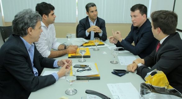 Esmalglass recebe escritura do terreno para implantação de unidade fabril em Alagoas