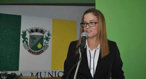 Candidatura de Aurélia Fernandes “racha” oposição e o PSB de Arapiraca
