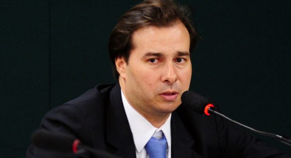 Rodrigo Maia diz que não vai definir prazo para votar cassação de Eduardo Cunha