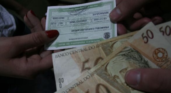Candidatos compram votos pelo Watsapp por até R$ 150 em Maceió