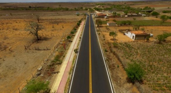Em três meses, Pró-Estrada recuperou 35 km da malha viária estadual