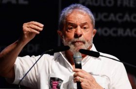 Após STF manter Moreira Franco, Lula pede revisão de erro