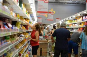 Alimentos têm queda de preços de 0,45% em fevereiro, diz IBGE