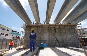 Governo avança em obras estruturantes em Alagoas, garante secretário