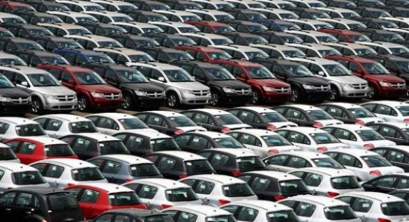 Vendas de carros e comerciais leves crescem 38,86% em março, diz Fenabrave
