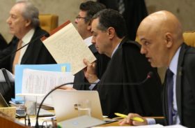 STF: Alexandre de Moraes pede vista de julgamento sobre foro privilegiado