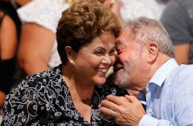 Dilma diz a Lula que não vai se candidatar a cargo político em 2018