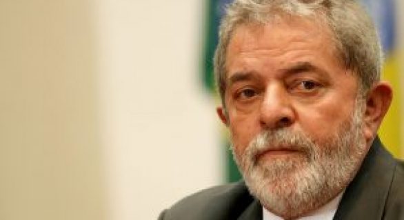 Defesa pede que Moro suspenda bloqueio de bens do ex-presidente Lula