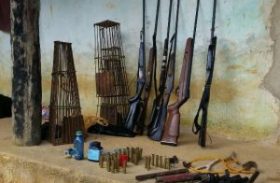 Fiscais flagram armas, aves e munição em cativeiro na Estação Ecológica de Murici