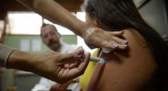 Governo amplia público-alvo de vacinas de HPV para adultos até 26 anos