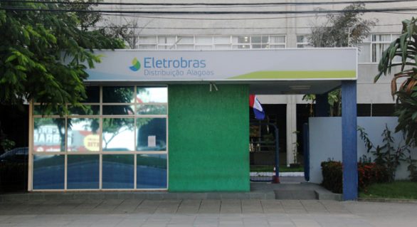 “É um escândalo”: AL perde mais de R$ 1 bilhão por ineficácia da Eletrobas