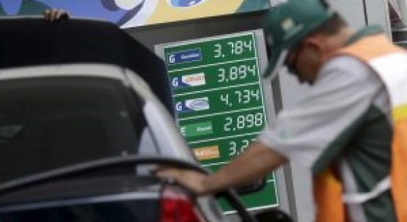 Petrobras sobe preço da gasolina pela 4ª vez seguida; alta chega a 11%