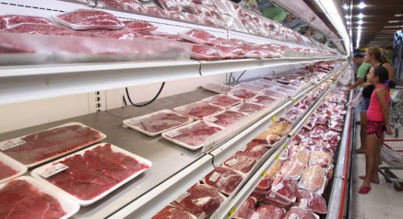 Indústria de carne do Brasil vê impacto limitado de suspensão russa