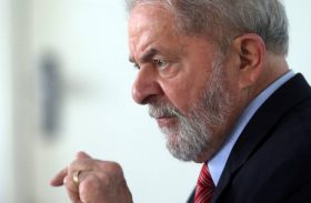 Defesa de Lula diz que Delcídio mentiu e pede anulação de delação