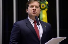 Arthur Lira quer “tirar” ministério de Marx Beltrão, diz Veja