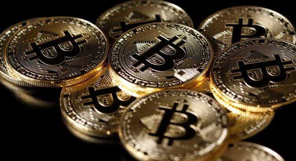 Bitcoin volta a ser negociado acima de US$ 10 mil