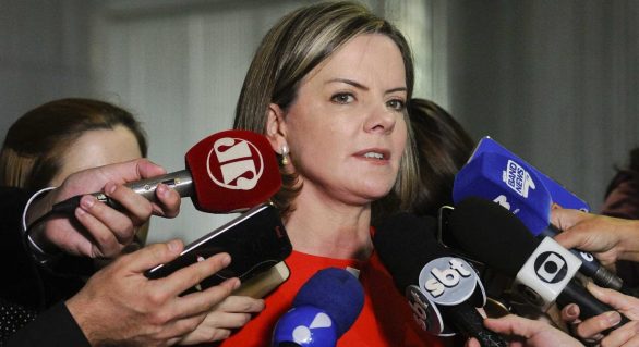 ‘Não reconheceremos sentença condenatória’, diz Gleisi sobre caso Lula