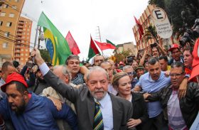 PT mobiliza alagoanos pelo direito de Lula ser candidato