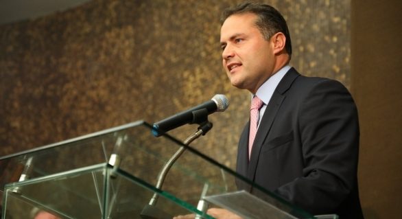 Renan Filho participa de Encontro de Governadores do Nordeste, no Piauí