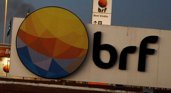 Ministério bloqueia exportação para UE de produtos de aves da BRF