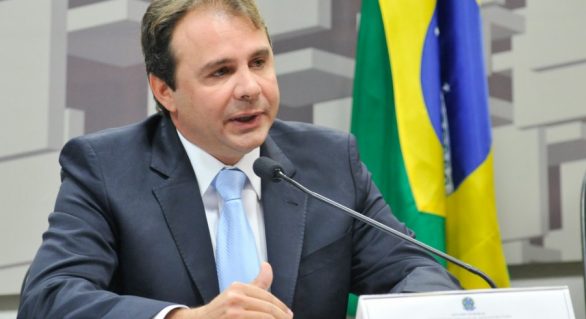 Ministro confirma indicação de novo secretário de Renan Filho