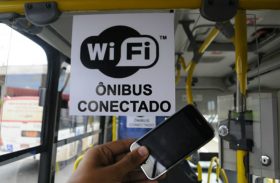 Câmara Municipal segue com projeto que pede Wi-fi nos ônibus após veto