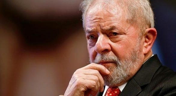 Após derrota, Lula admite a aliados estar fora das eleições