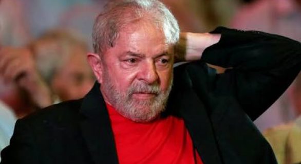 PT vê prisão iminente de Lula e faz reunião de emergência em São Paulo
