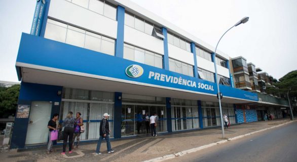 INSS convoca 152 mil beneficiários para nova perícia