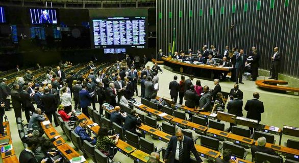 Congresso aprova crédito suplementar para cobrir garantia em empréstimos da Venezuela e de Moçambique