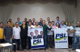 No embalo de Bolsonaro, direita lança chapa completa em Alagoas