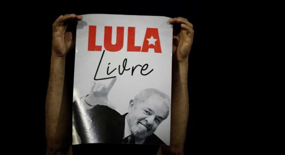 Defesa de Lula faz novo pedido de liberdade ao STF e quer novo relator