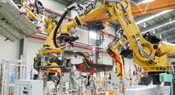 Vendas mundiais de robôs industriais batem recorde