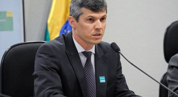 Ministro anuncia R$ 42 milhões para construção de terminal de passageiros no Porto de Maceió