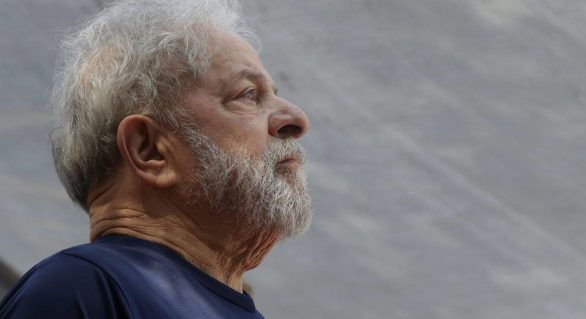 Após despacho de Moro, desembargador do TRF-4 volta a determinar que Lula seja solto