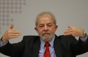 Juiz absolve Lula em processo sobre obstrução de Justiça