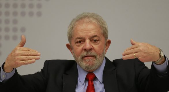 Juiz absolve Lula em processo sobre obstrução de Justiça