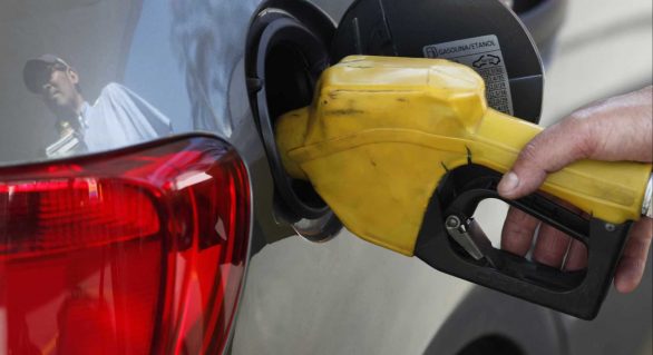 Petrobras anuncia aumento de 1,07% para gasolina