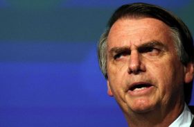 Justiça manda retirar outdoors de Bolsonaro no Mato Grosso