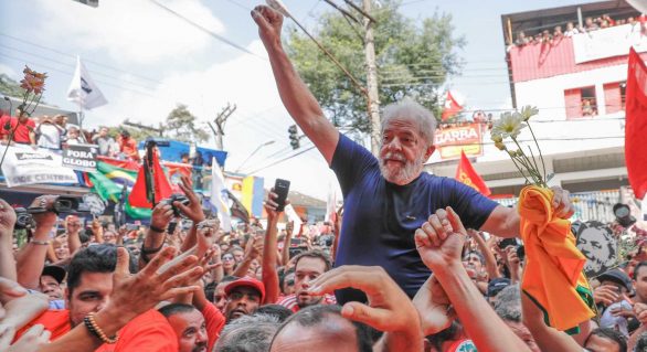 Lula lidera corrida presidencial com 33% dos votos