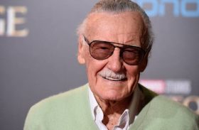 Stan Lee, super-herói da vida real da Marvel Comics, morre aos 95 anos