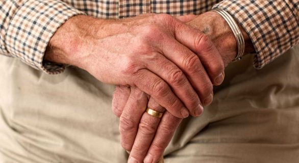 Governo quer propor aposentadoria aos 65 anos