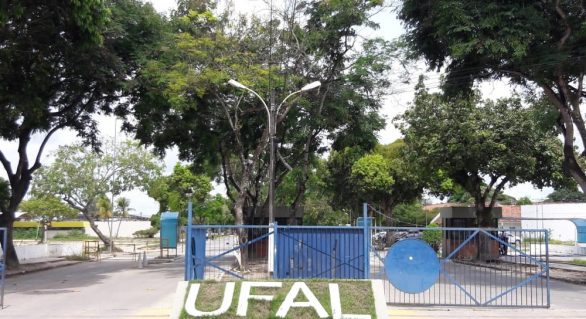 Concurso da UFAL oferece vagas para professor com salários de até R$ 9,6 mil