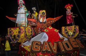 Desfiles e shows marcam abertura do Carnaval de Maceió